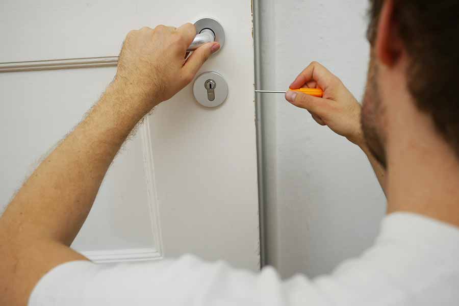 What Are Some of the Dangers a Locksmith Faces?